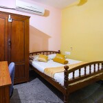 2BHK- Deluxe Queen Suite - Ground Floor