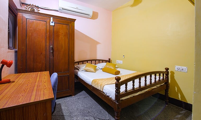 2BHK- Deluxe Queen Suite - Ground Floor