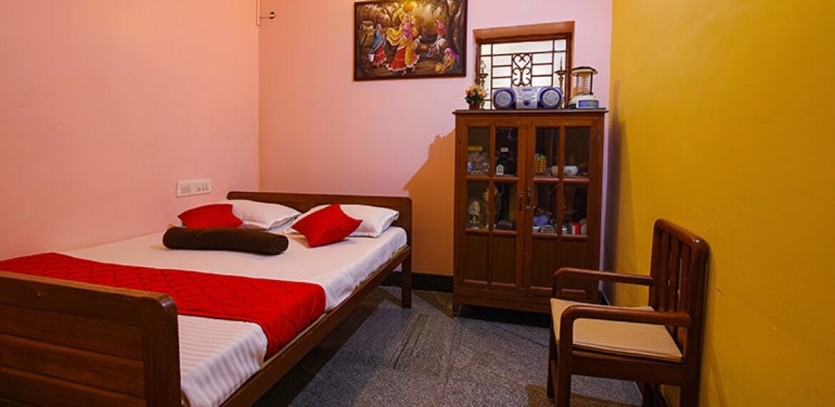 2BHK- Deluxe Queen Suite - Ground Floor