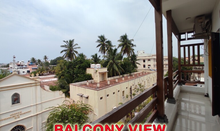 2BHK Deluxe King Suite With Balcony